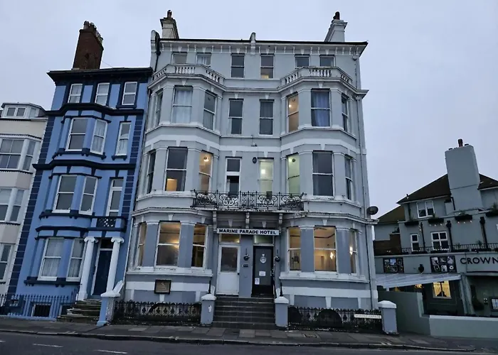 OYO Marine Parade Hotel