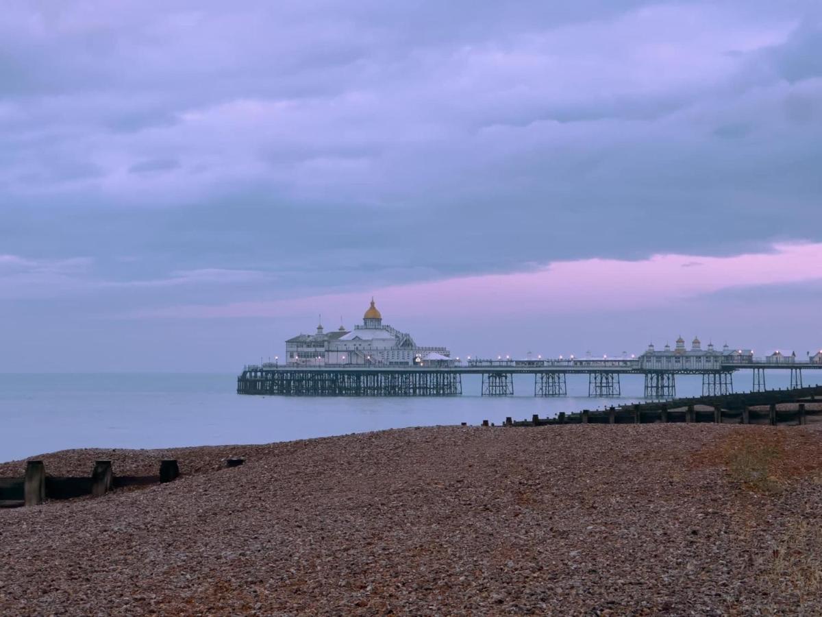 Oyo Marine Parade Hotel WTA Eastbourne