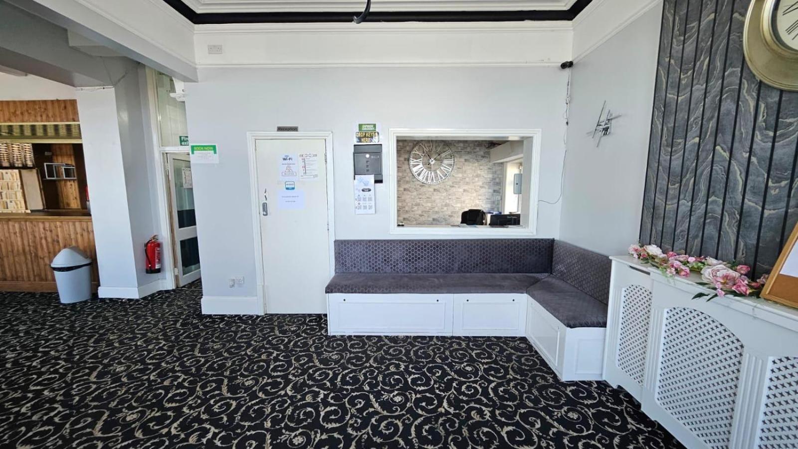 Hotel Oyo Marine Parade 2*