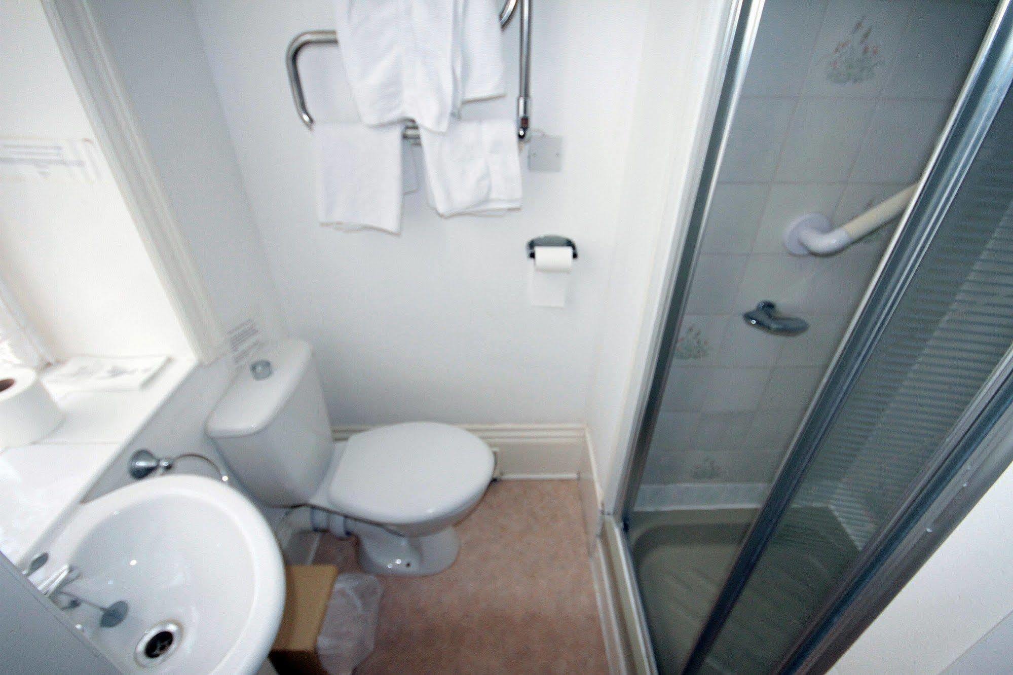 Oyo Marine Parade Hotel WTA Eastbourne