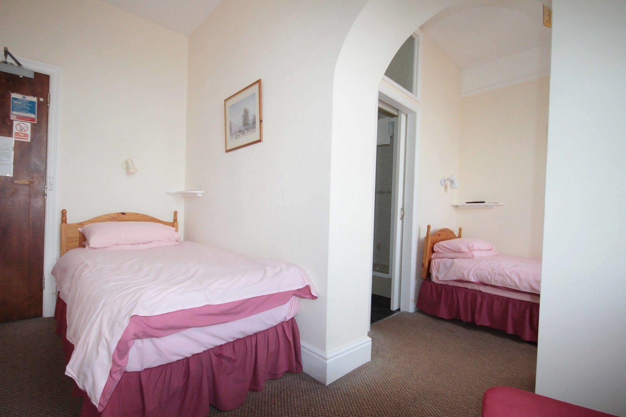 Hotel Oyo Marine Parade 2*